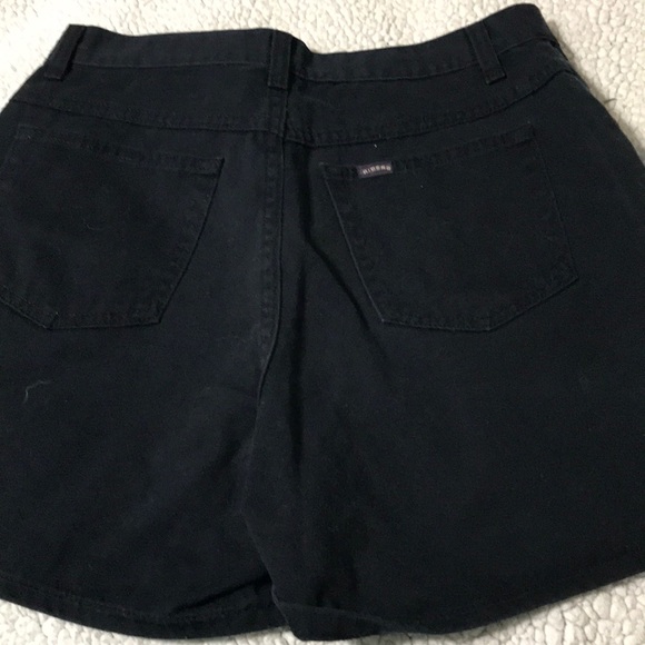 Shorts - Picture 2 of 2